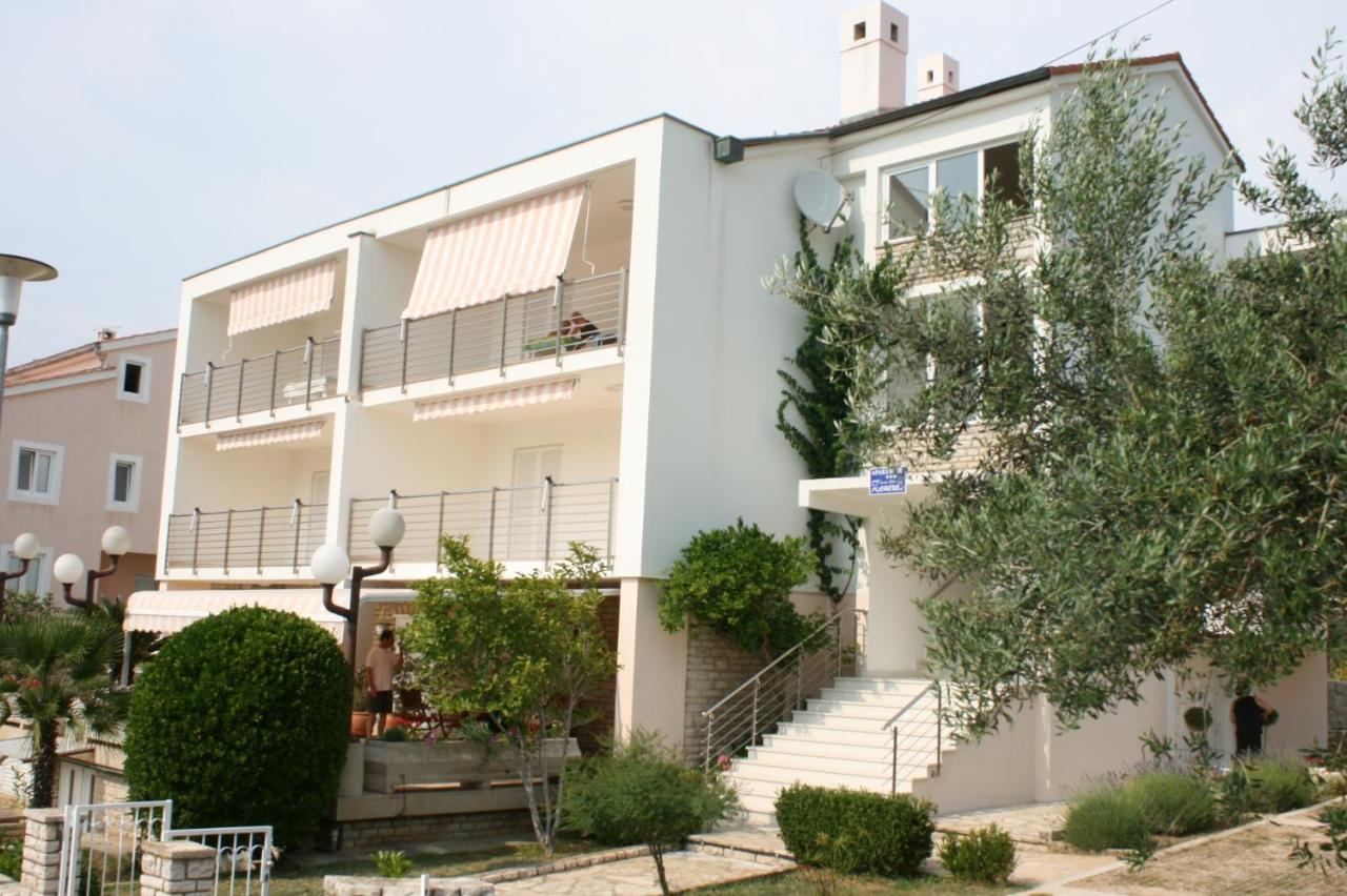 Apartments With A Parking Space Novalja, Pag - 6398 Exterior foto