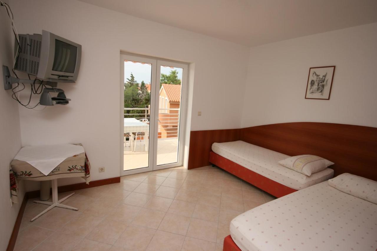 Apartments With A Parking Space Novalja, Pag - 6398 Exterior foto